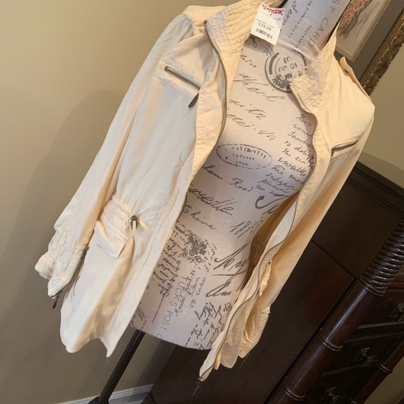 Max Jeans Jacket - Picture 3 of 11